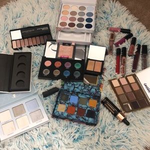 HUGE MAKEUP BUNDLE 325 VALUE